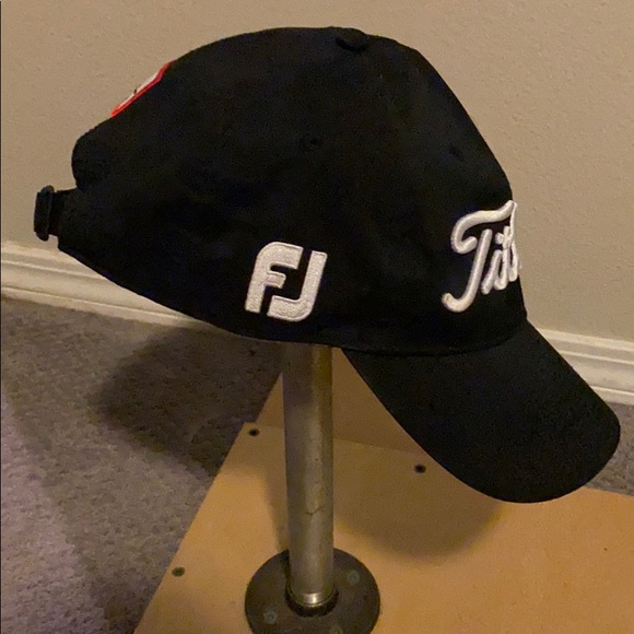Titleist Golf hat - Picture 4 of 5